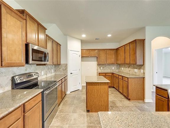 5th image of 1101 Matheson Dr