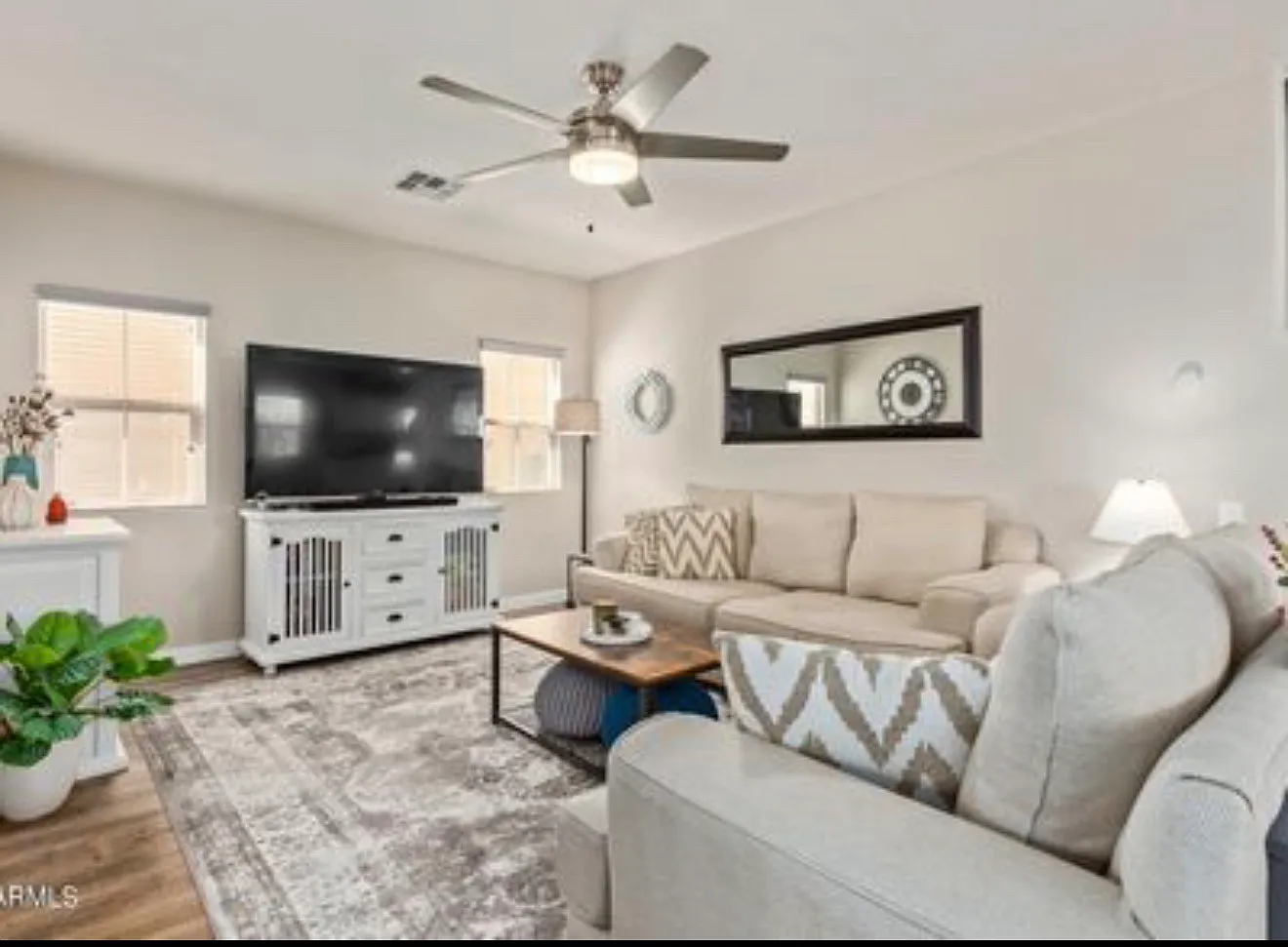 3 bed, 2.5 bath, 1875 sqft, $3,000 — Photo 2