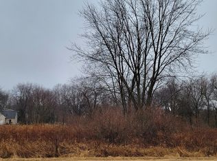 206 Rum Ct, Dixon, IL 61021