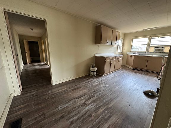 2nd image of 310 S Main St #310