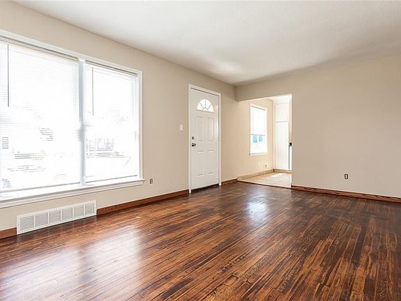 4th image of 6506 Forest Ave