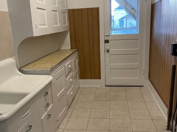 706 Bennett St APT 1