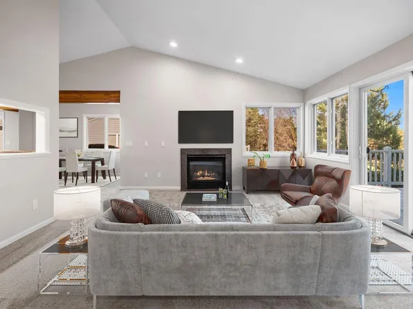 3756 Country Club Dr #9, Traverse City, MI 49684