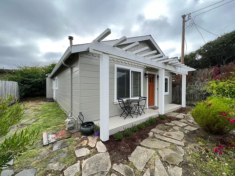 905 Pine St — Photo 4