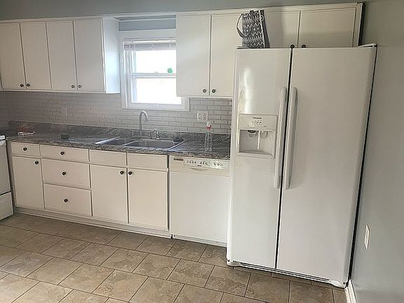 5th image of 10 Washington St