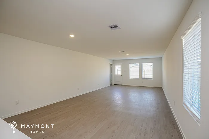 3081 Fantasy Terrace Dr — Photo 5