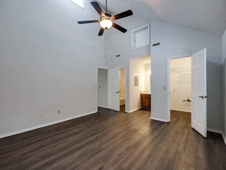 34 Woodlawn Drive - 4 — Photo 11