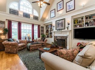 608 Charleston Dr, Clayton, NC 27527