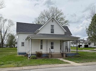 210 Queen St, Loogootee, IN 47553
