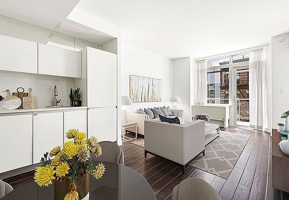 3rd image of 425 E 13th St APT 6L