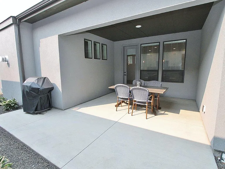 3871 S Eckert Rd — Photo 26