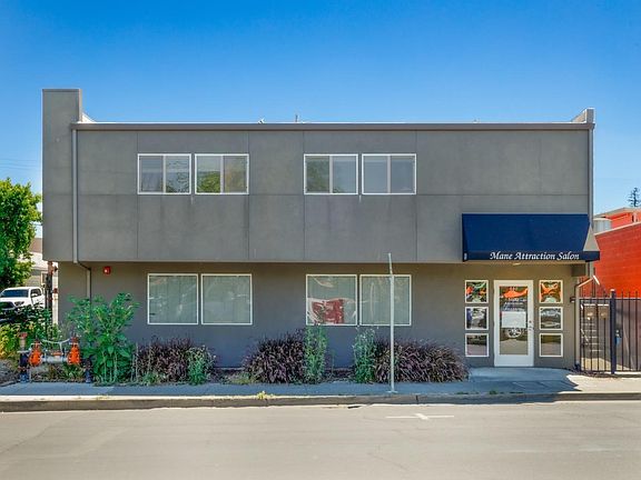 2nd image of 436 - 440 Center Street