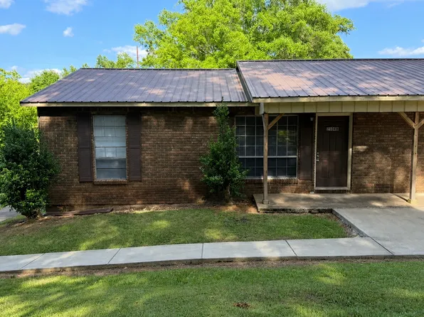 2104 Francis St APT B, Pell City, AL 35128