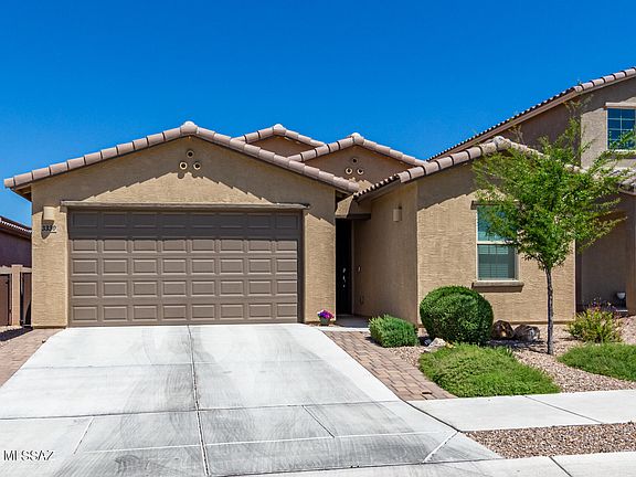 3rd image of 3330 W Sunlit Peak Dr