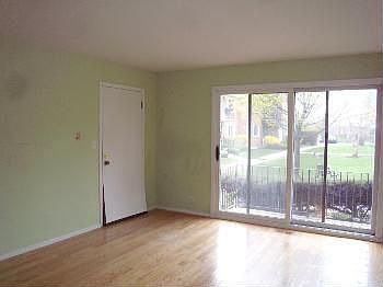 2nd image of 4110 Cove Ln #1A