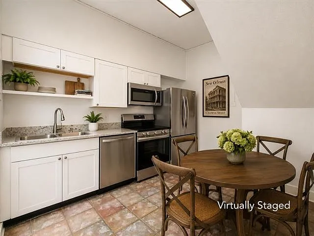 535 Governor Nicholls St — Photo 9