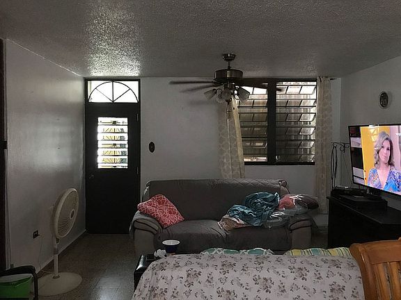 2nd image of Dos Pinos Town Houses Calle 3 I 8 Rio