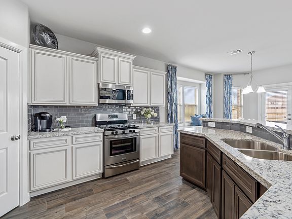 3227 lake shore 11