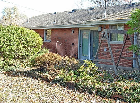 2nd image of 1307 N Brentwood Ln