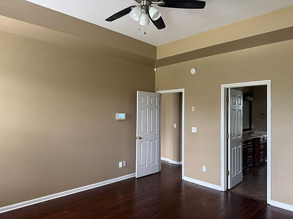 5th image of 9425 Chadesberry Ct