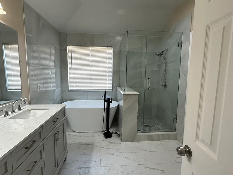 6609 Fairglen Dr — Photo 9