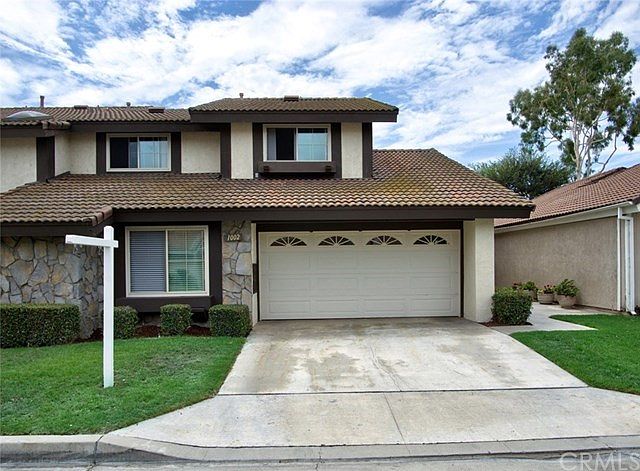 1st image of 1002 W Badger Pass Ln