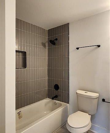 3rd image of 273 Wadley St NW
