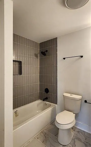 273 Wadley St NW — Photo 3