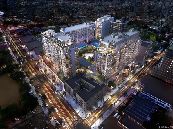 13327 39th Avenue #11D, Flushing, NY 11354