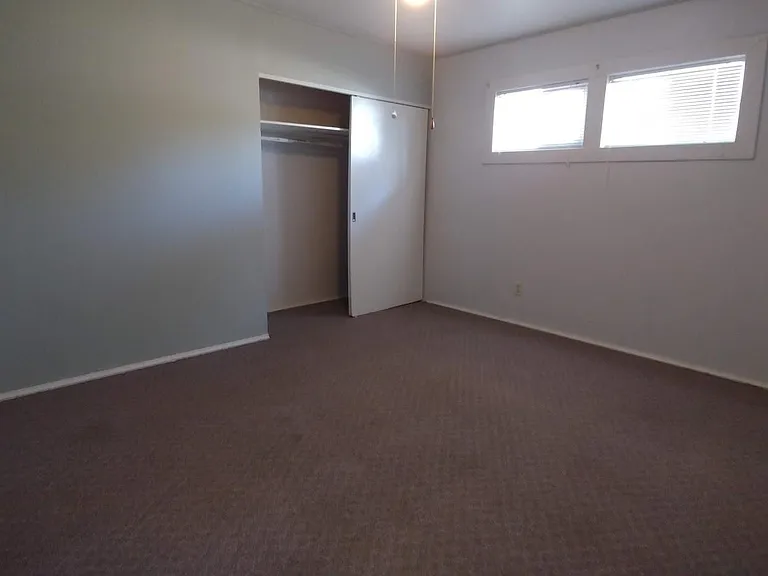 203 E Front St #B — Photo 8