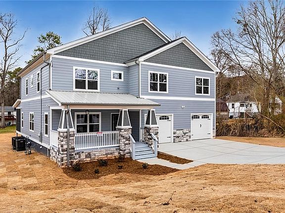 2nd image of 3387 Lee Pl