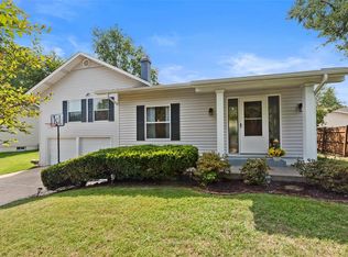 35 Jane Dr, Saint Peters, MO