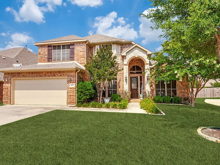 4117 Autumn Path Rd — Photo 1