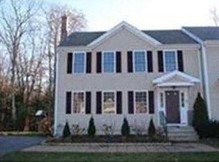 45 Colt Cir #45B, Taunton, MA 02780