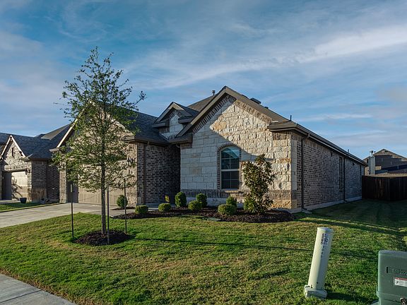 4th image of 1017 Lake Cypress Ln