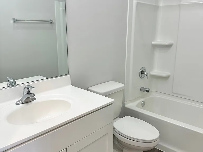 853 E Main St #2B — Photo 11