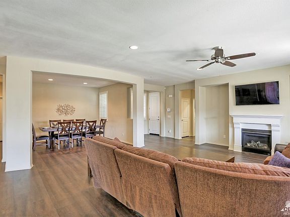 3rd image of 41344 Fairfax Ct