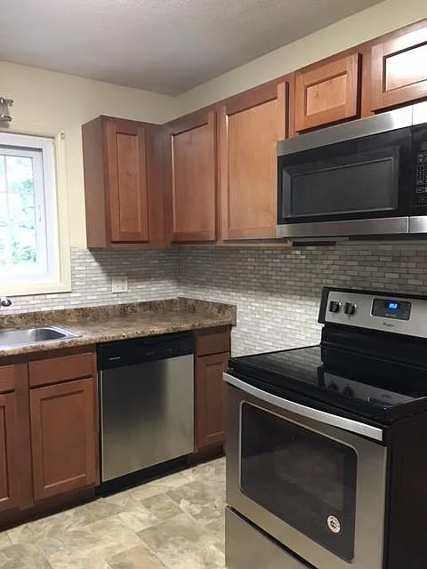Brook Haven Condominiums — Photo 4