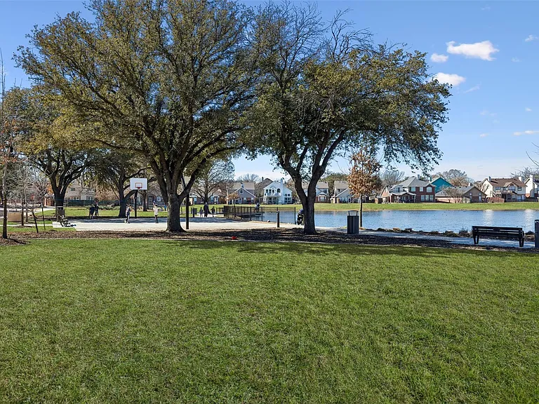 2505 Lakeshore Dr — Photo 26