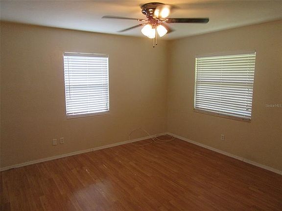 3rd image of 751 52nd Ave N