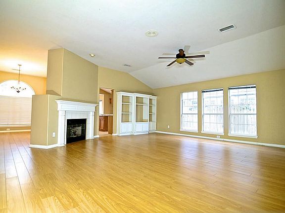 2nd image of 20230 Concord Hill Dr