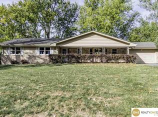 1854 S 93rd St, Omaha, NE 68124