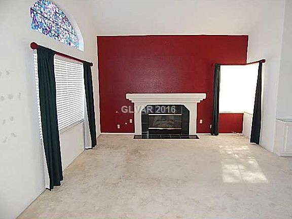 4th image of 2717 Saint Clair Dr