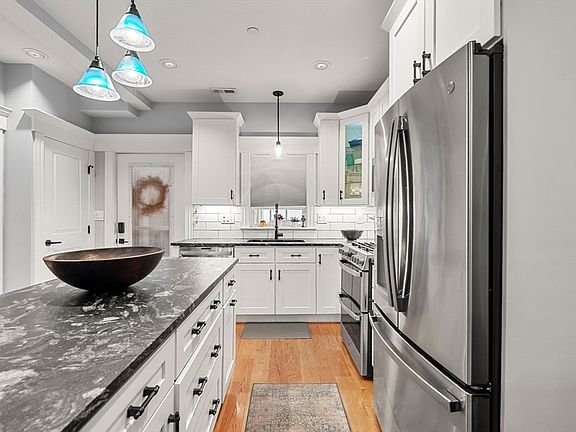 5th image of 106 Bridge St #7
