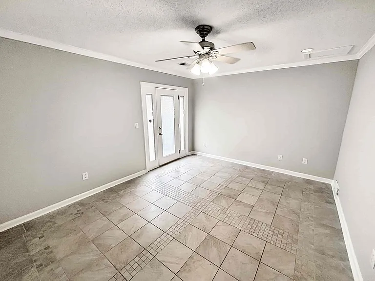 3029 Vineyard Way SE — Photo 23