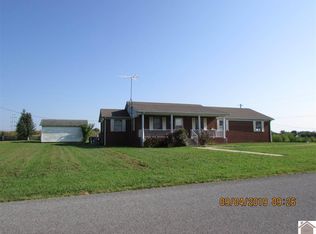 300 E Noel Dr, Cadiz, KY 42211