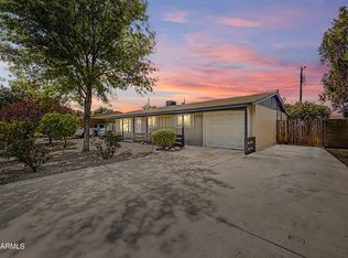 2141 W Laurel Ln, Phoenix, AZ 85029