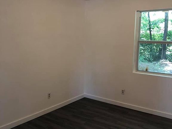 3rd image of 1301 Pine St APT 7