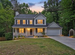 379 Creek Crossing Ct, Grayson, GA 30017