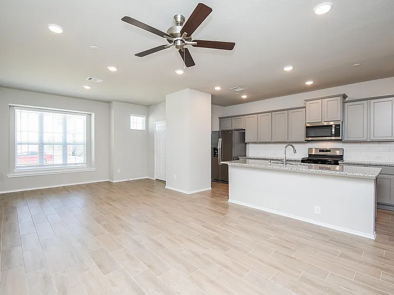2910 Scanlan Mdw #18 — Photo 7
